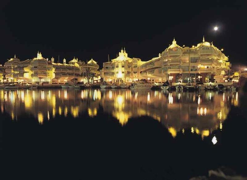 Puerto Marina Palace Бенальмадена Екстер'єр фото